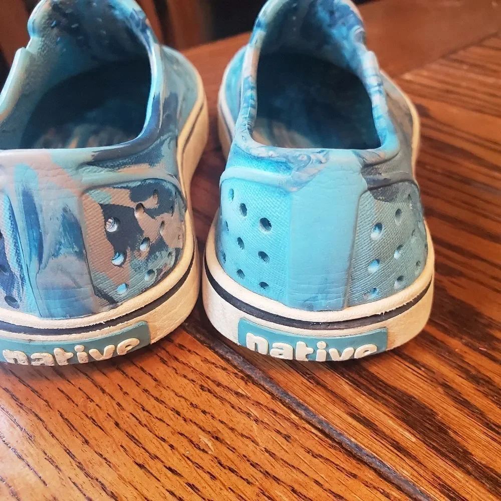 Native Miles Marbled blue big boy shoes